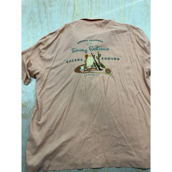 Tommy Bahama MLB Cactus League Embroidered 2015 Short Sleeve Silk Shirt Size XL - Picture 5 of 8